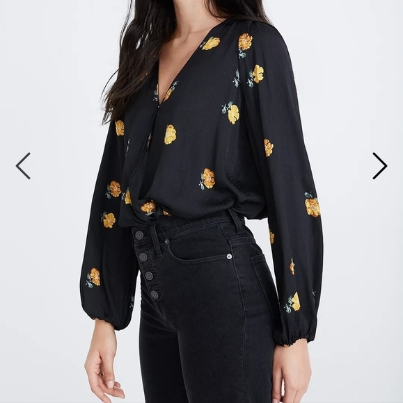 Madewell Tops - Madewell bubble sleeve wrap top in floating florets Sz XS